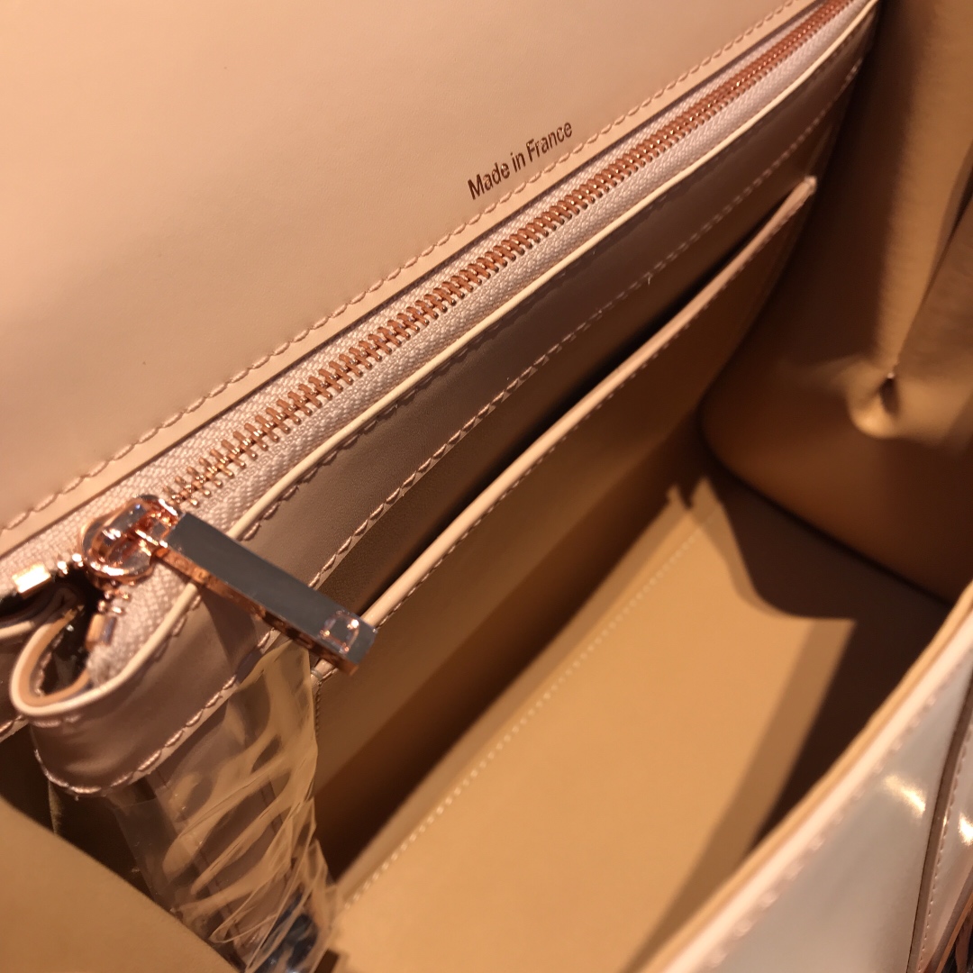 델보 브리앙 박스백 미듐